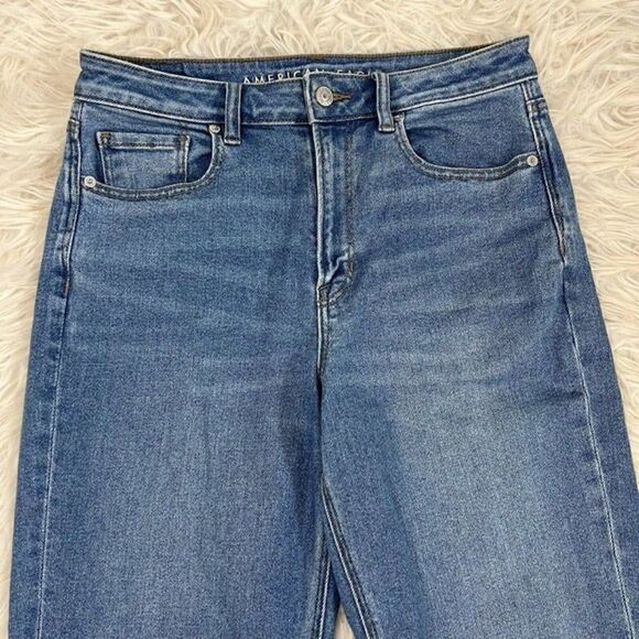 American Eagle Women's Mom Jean Super High Rise Stretch Medium Blue Size 6 - Picture 7 of 9